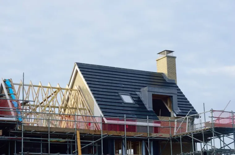 Refaire la charpente d'une maison mitoyenne, Dardilly, Guillemin Couverture